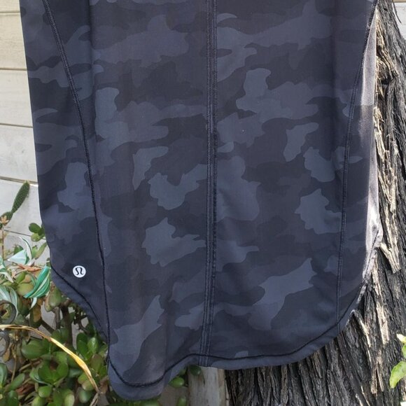 Lululemon Athletica Camo Set:  Tank with mesh and back vent and shorts - Picture 12 of 15
